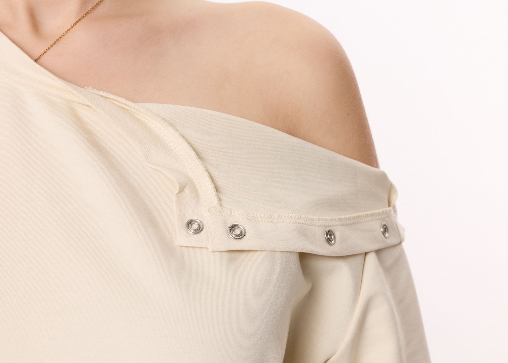 WYNflair Adaptive T-Shirt – Cream, Easy Dressing